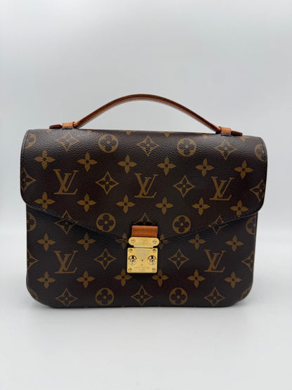 Louis Vuitton LOUIS VUITTON METIS Monogram  Handbag (   )