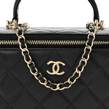 Lambskin Quilted Small Top Handle Vanity Case With Chain Black