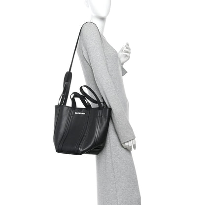 Grained Calfskin Small Everyday North South Shoulder Tote Bag Black