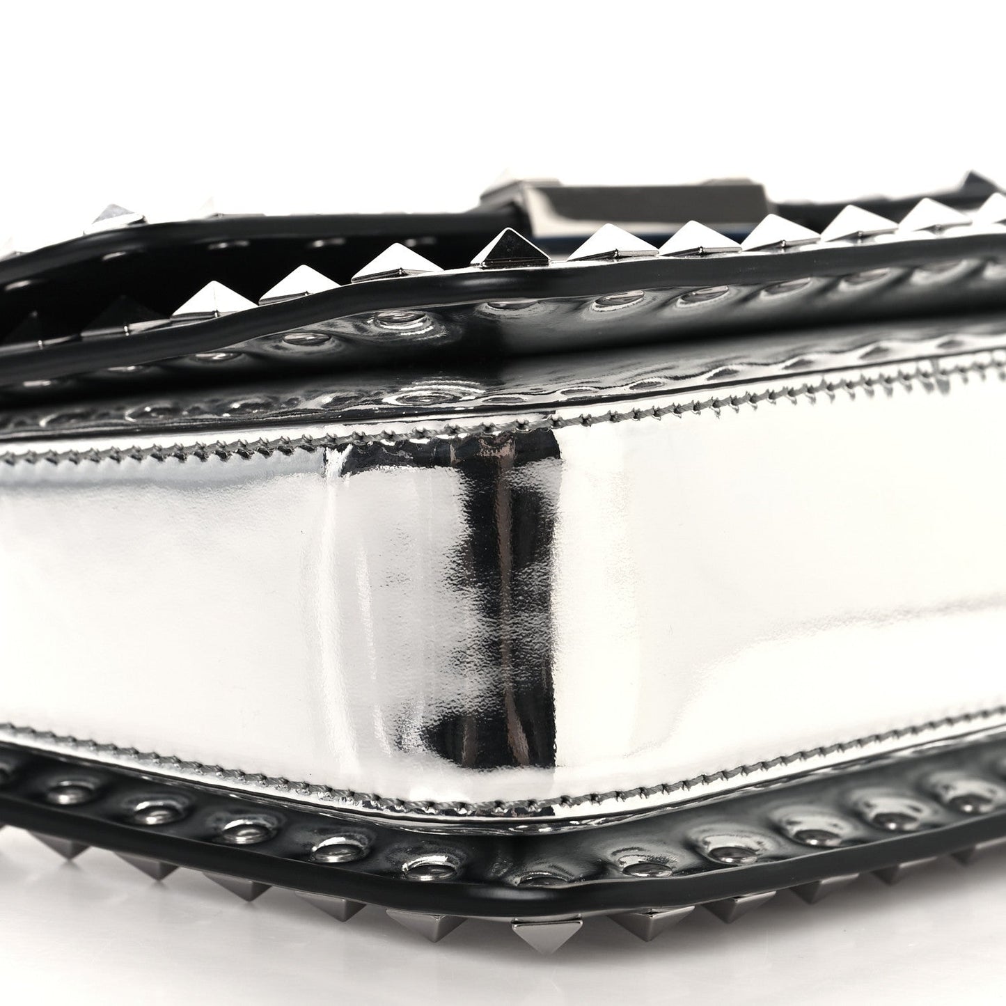 Mirror Calfskin Small Rockstud23 Shoulder Bag Silver
