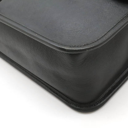 Louis Vuitton Taiga Alexei Shoulder Bag M32472