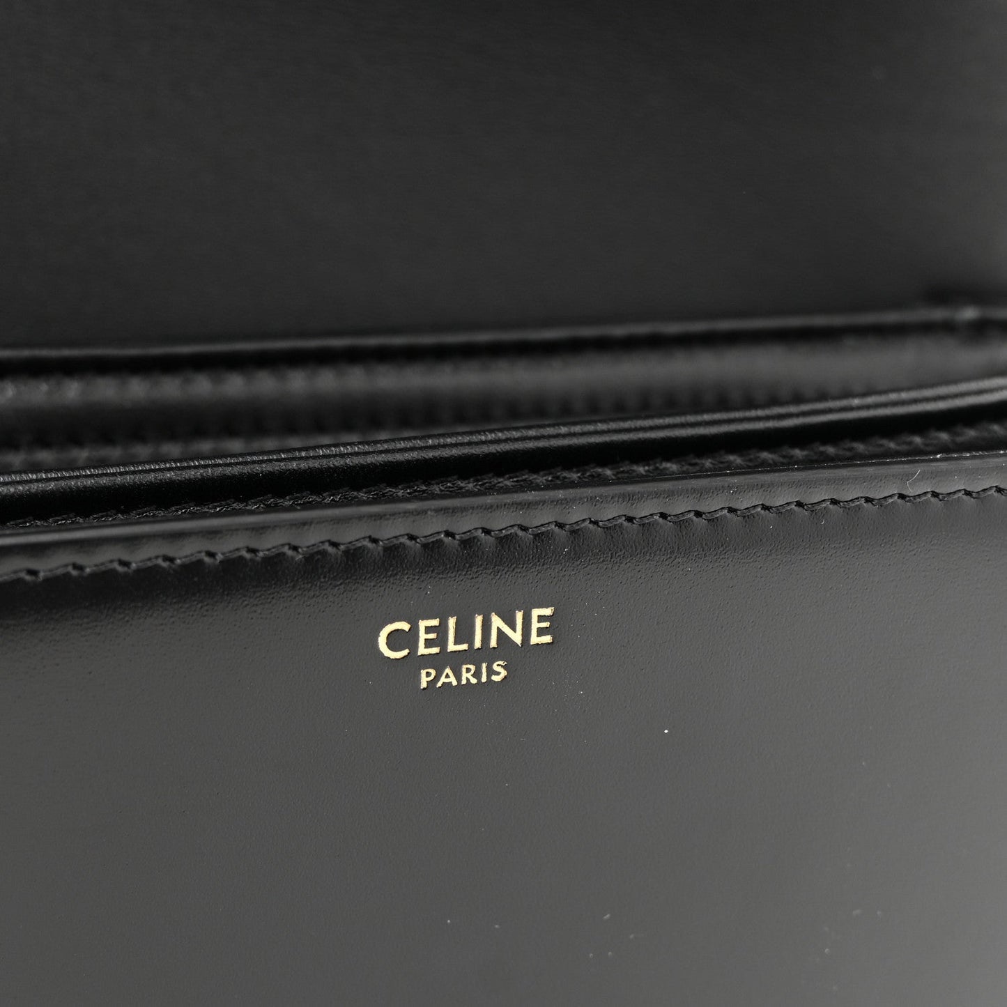 Shiny Calfskin Medium Triomphe Black