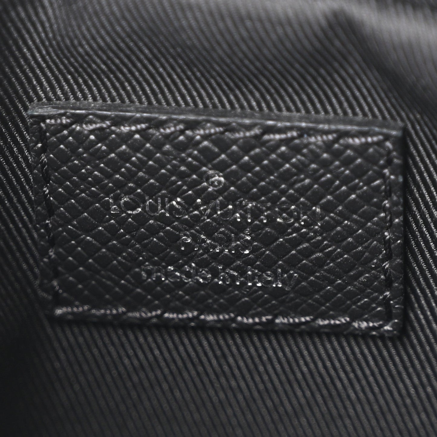 Taiga Monogram Eclipse Outdoor Messenger Black