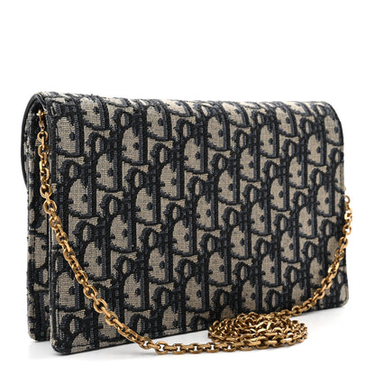 Oblique Saddle Chain Pouch Blue