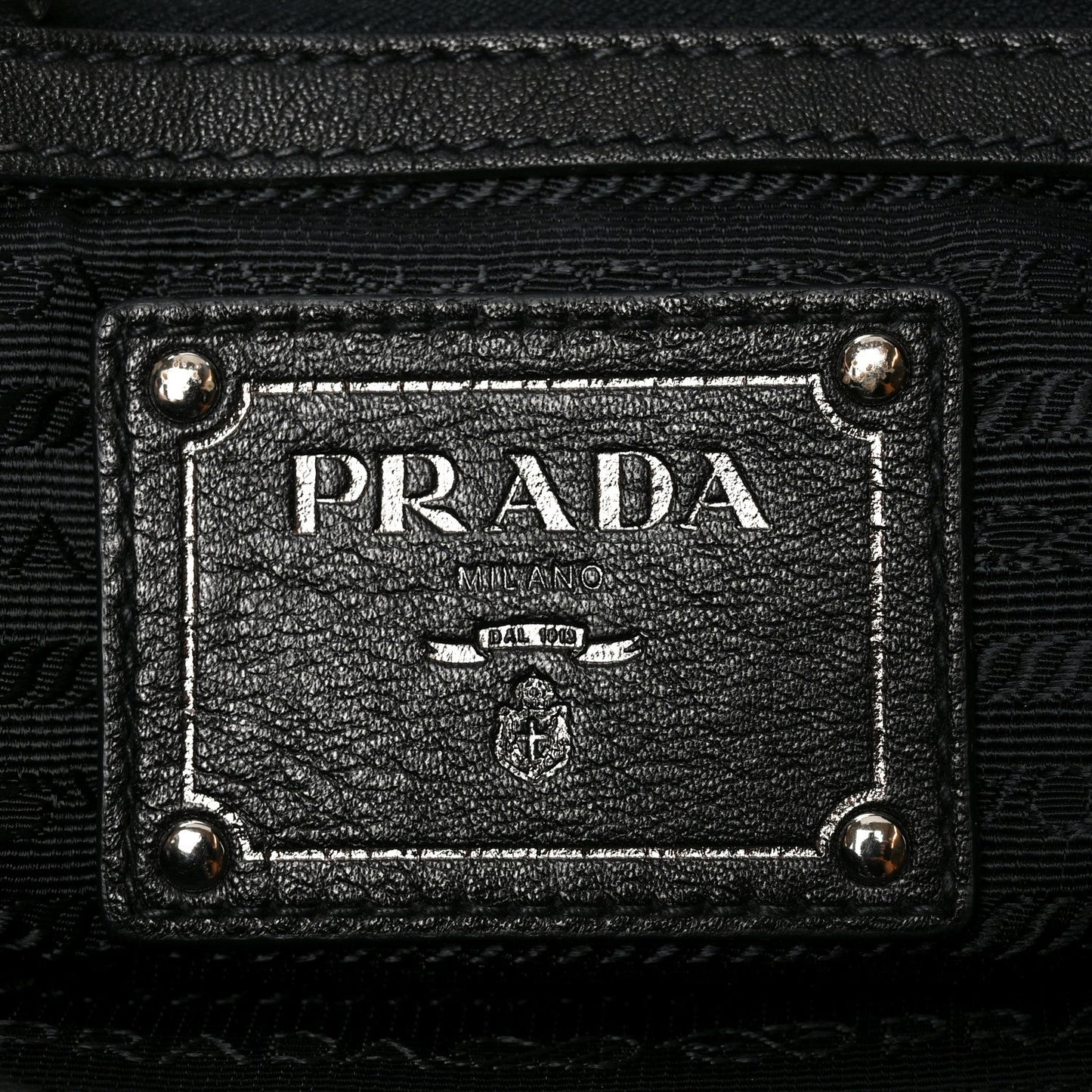 Soft Calf Chain Tote Black