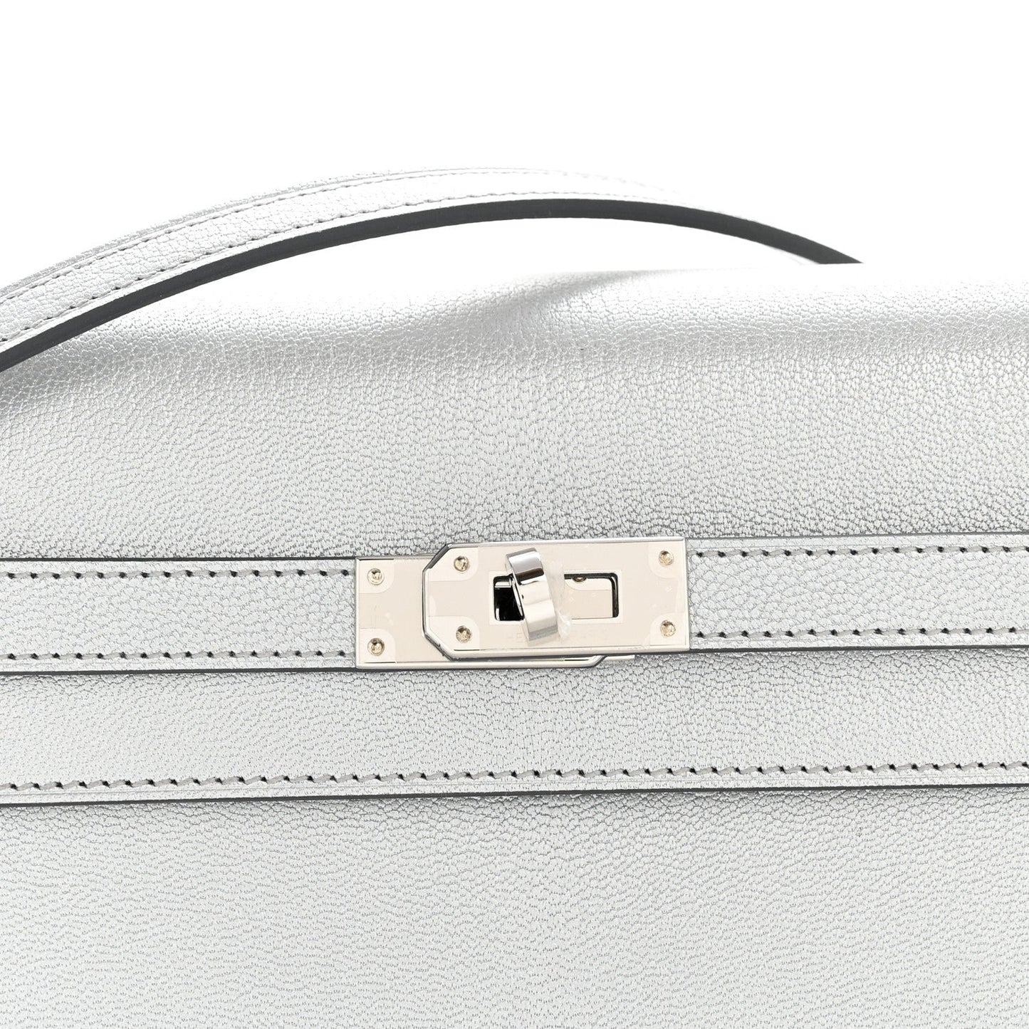 Metallic Chevre Chamkilight Kelly Wallet To Go Argent