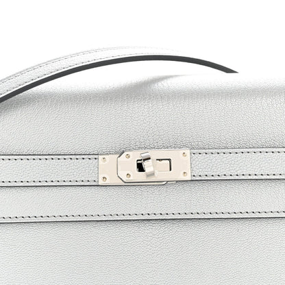 Metallic Chevre Chamkilight Kelly Wallet To Go Argent
