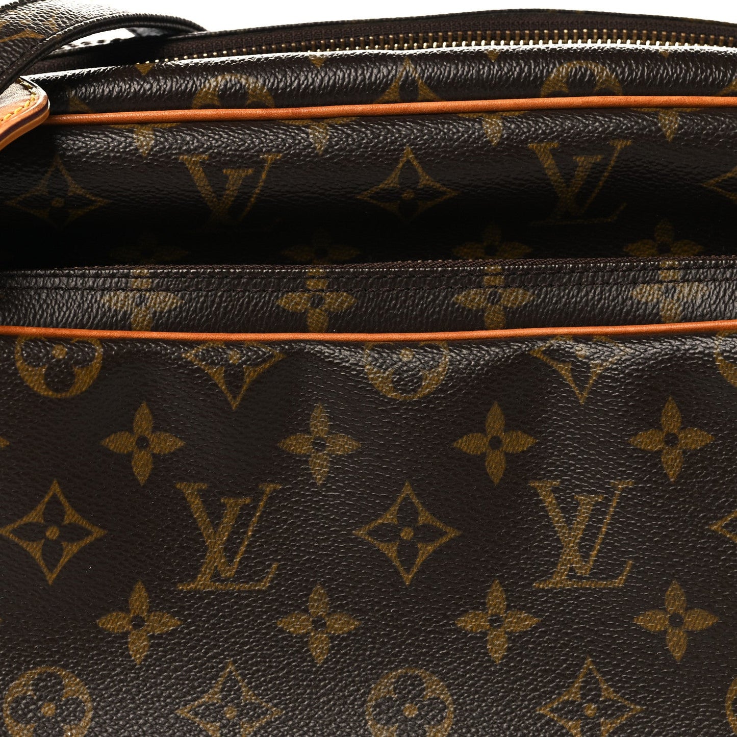 Monogram Nil 28