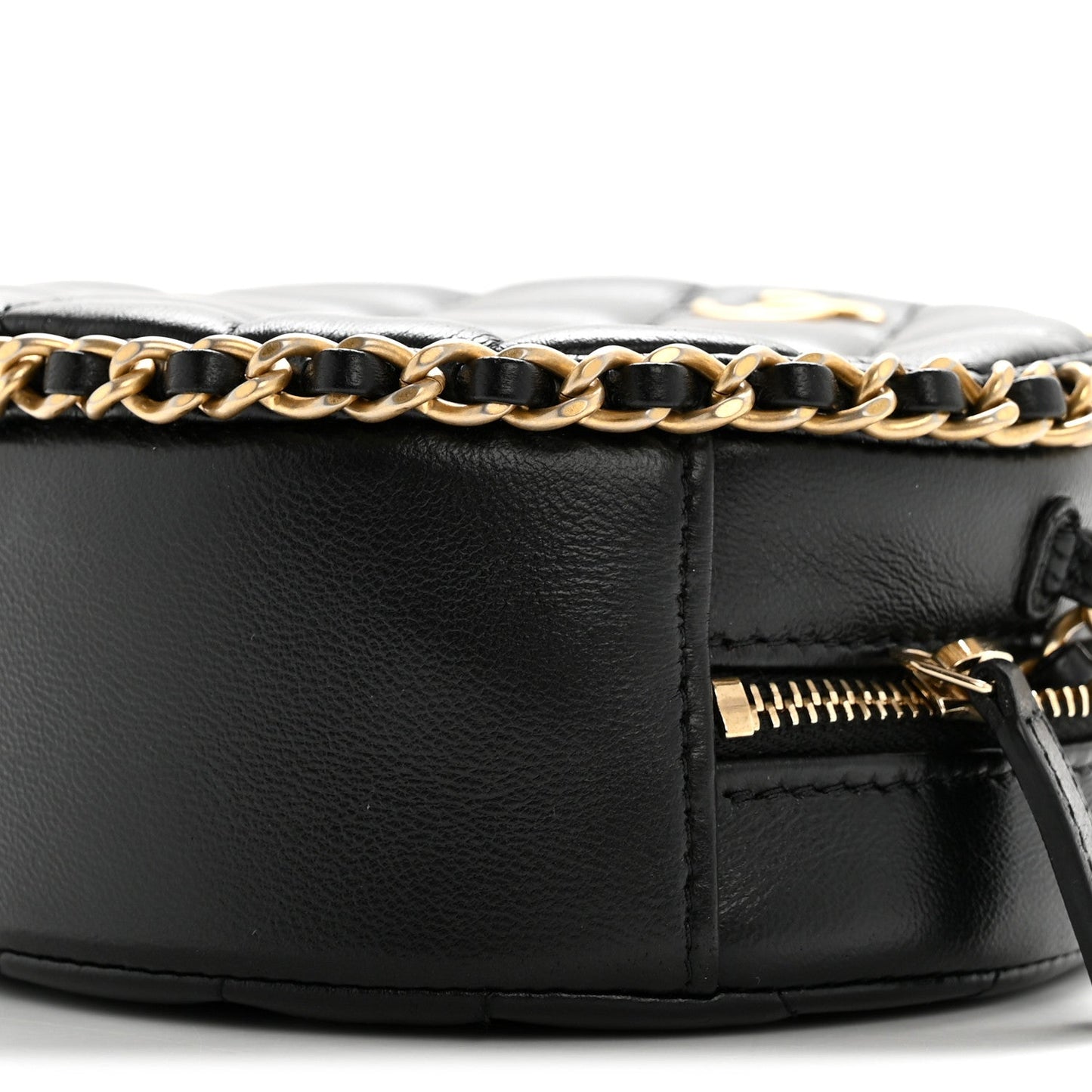 Lambskin Quilted Chain Around CC Round Clutch With Chain Black