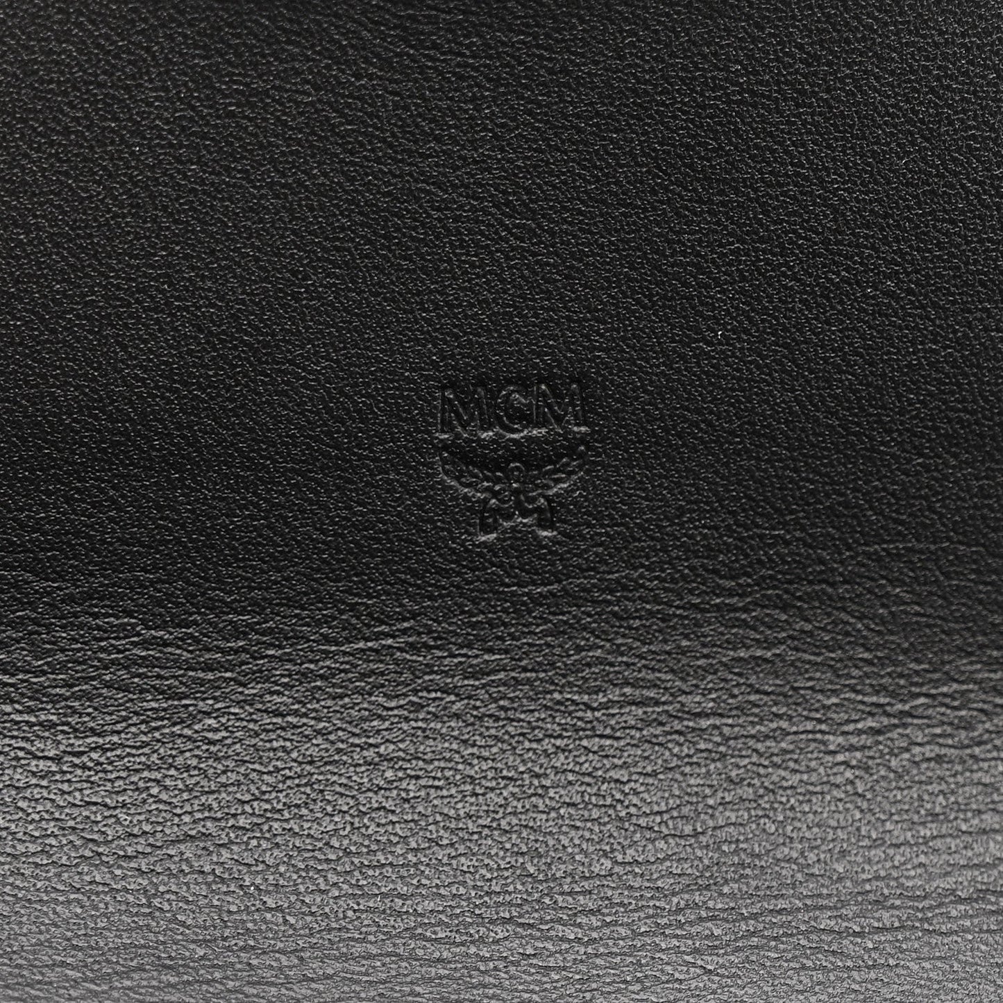 Visetos Large Patricia Wallet On Chain Black
