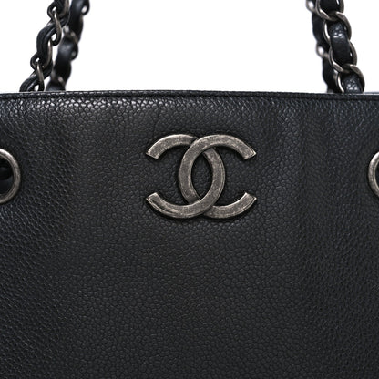 Metallic Grained Calfskin Medium Woven Chain Shopping Bag Black