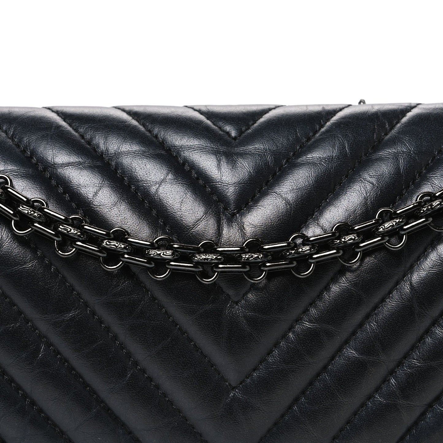 Aged Calfskin Chevron Quilted 2.55 Reissue 225 Flap So Black