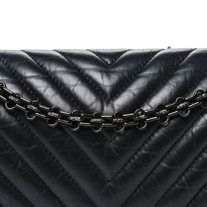 Aged Calfskin Chevron Quilted 2.55 Reissue 225 Flap So Black