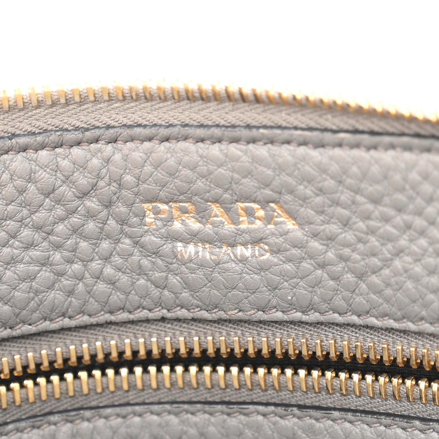 Vitello Phenix Zippered Shoulder Bag Marmo
