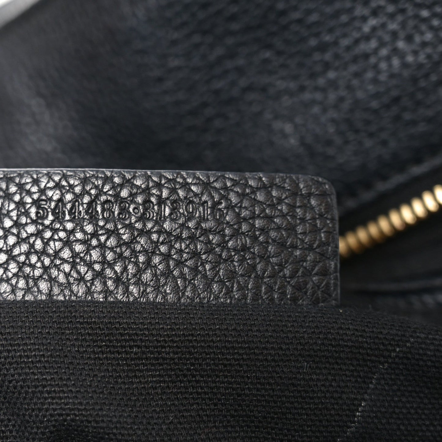 Pebbled Calfskin Large Skull Padlock Zip Around Tote Black