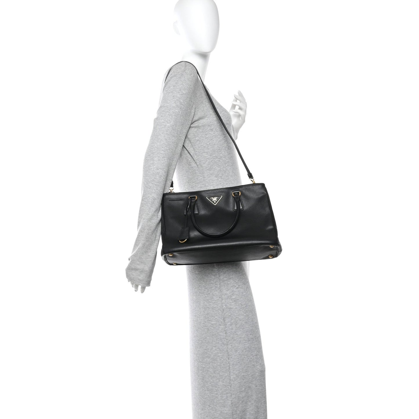 Saffiano Medium Galleria Double Zip Tote Black