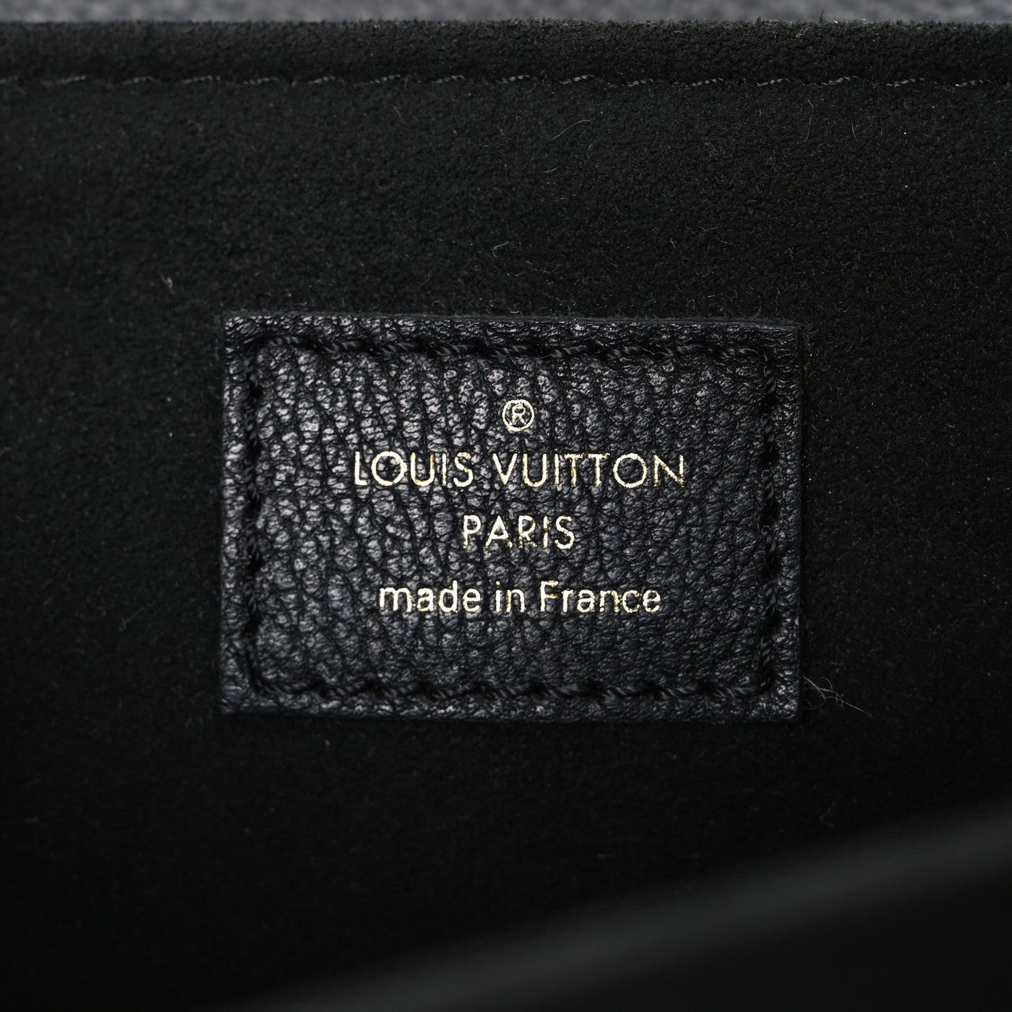 Grained Calfskin Lockme Oxford Black