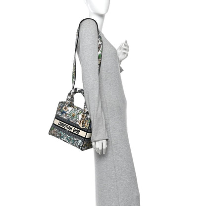 Canvas Embroidered Etoile de Voyage Medium Lady D-Lite Multicolor