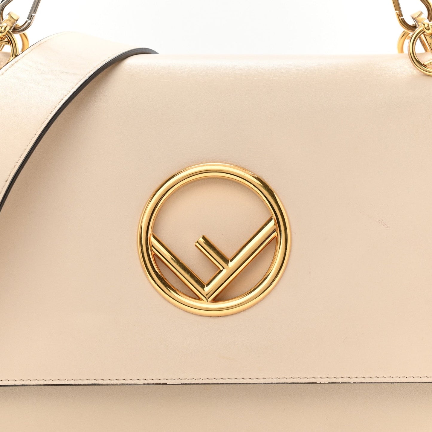Vitello Century Opaco F is Fendi Kan I Shoulder Bag White