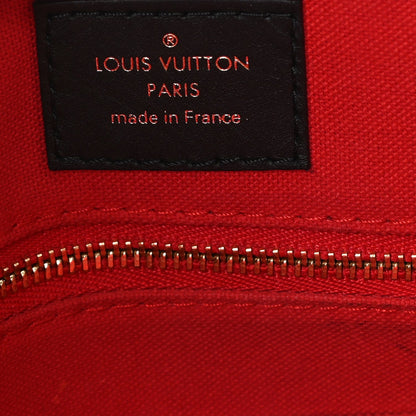 Reverse Monogram Giant Onthego MM