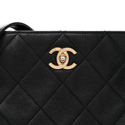 Calfskin Quilted Framing Chain Hobo Black