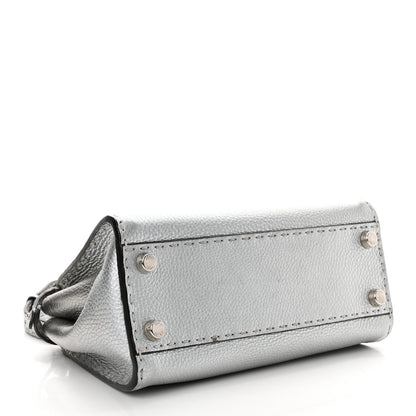 Cuoio Romano Lux Selleria Mini Peekaboo Iconic Satchel Argento