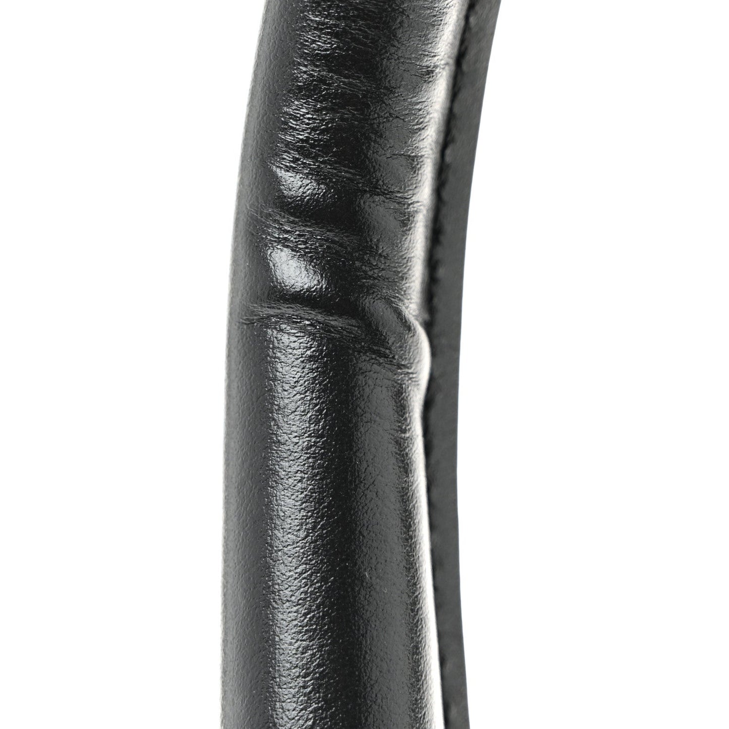 Smooth Calfskin Le Chiquito Moyen Black