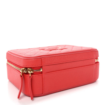 Caviar Quilted Medium CC Filigree Vanity Case Red