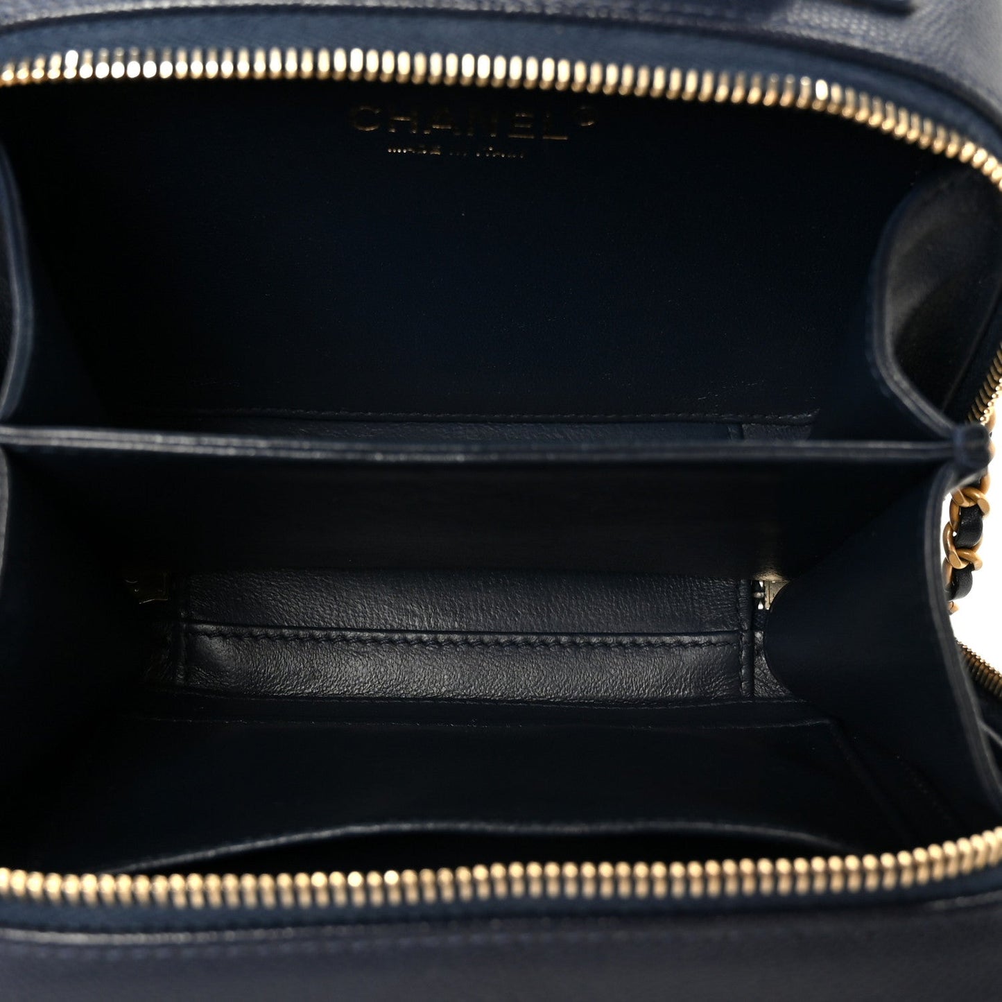 Caviar Quilted Small CC Filigree Vanity Case Navy
