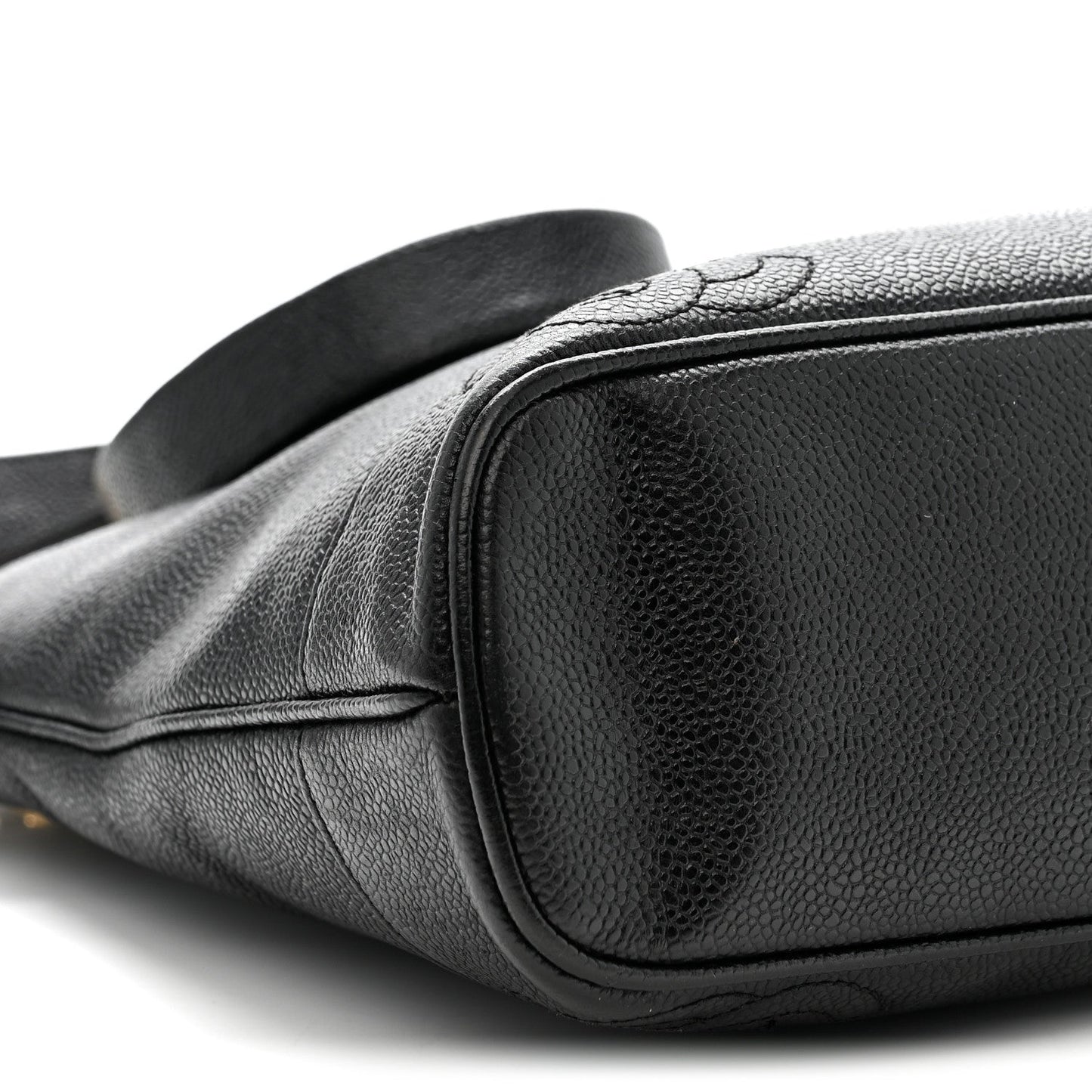 Caviar Triple CC Shoulder Bag Black