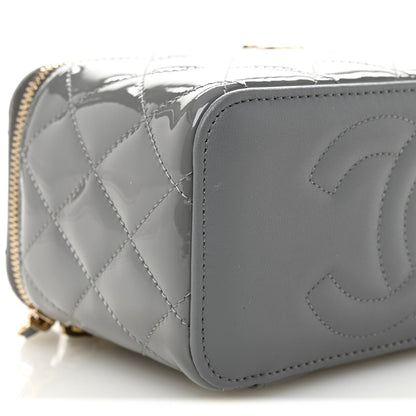 Patent Quilted Quilted Small Top Handle Vanity Case With Chain Grey