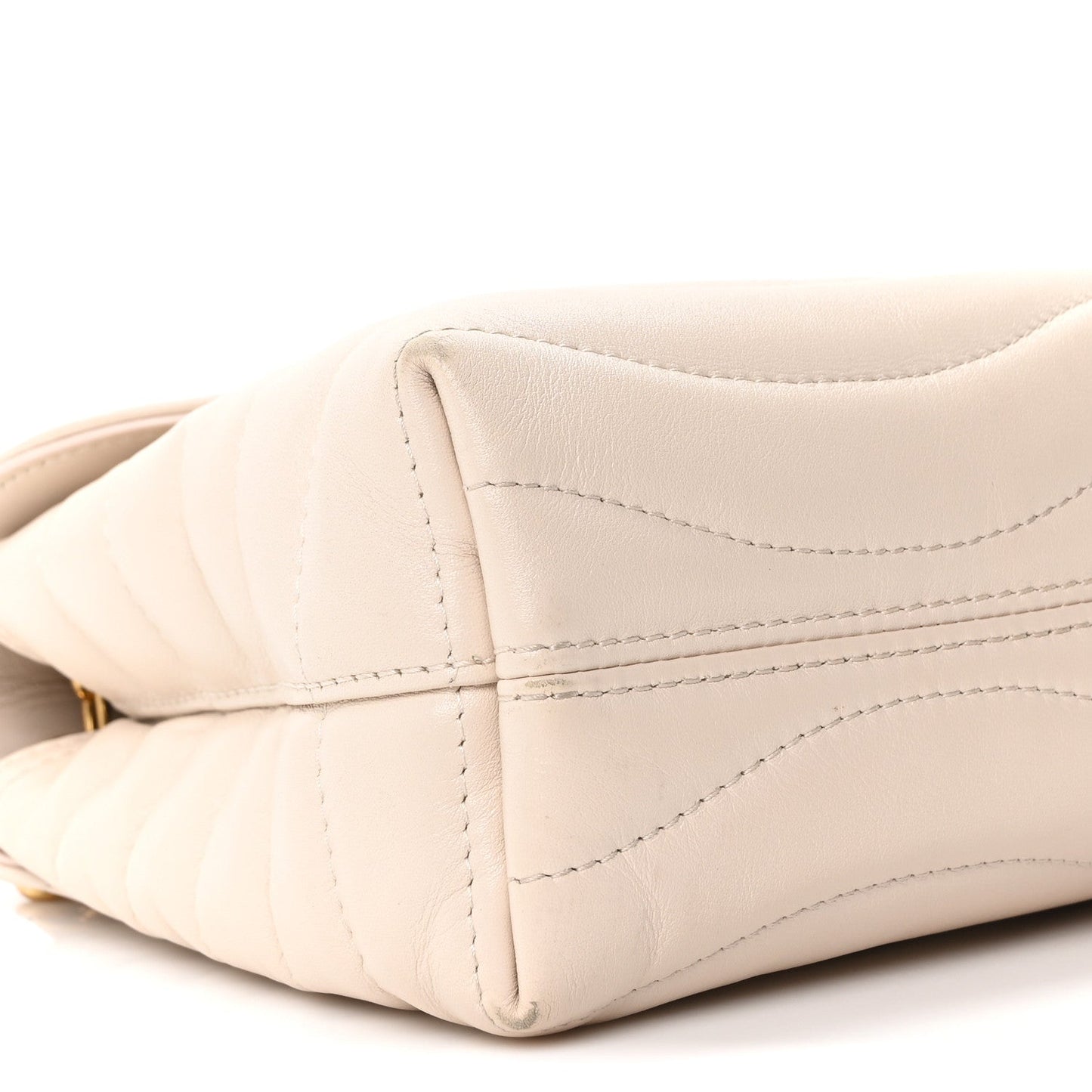 Calfskin New Wave Chain Bag MM NM Ivory