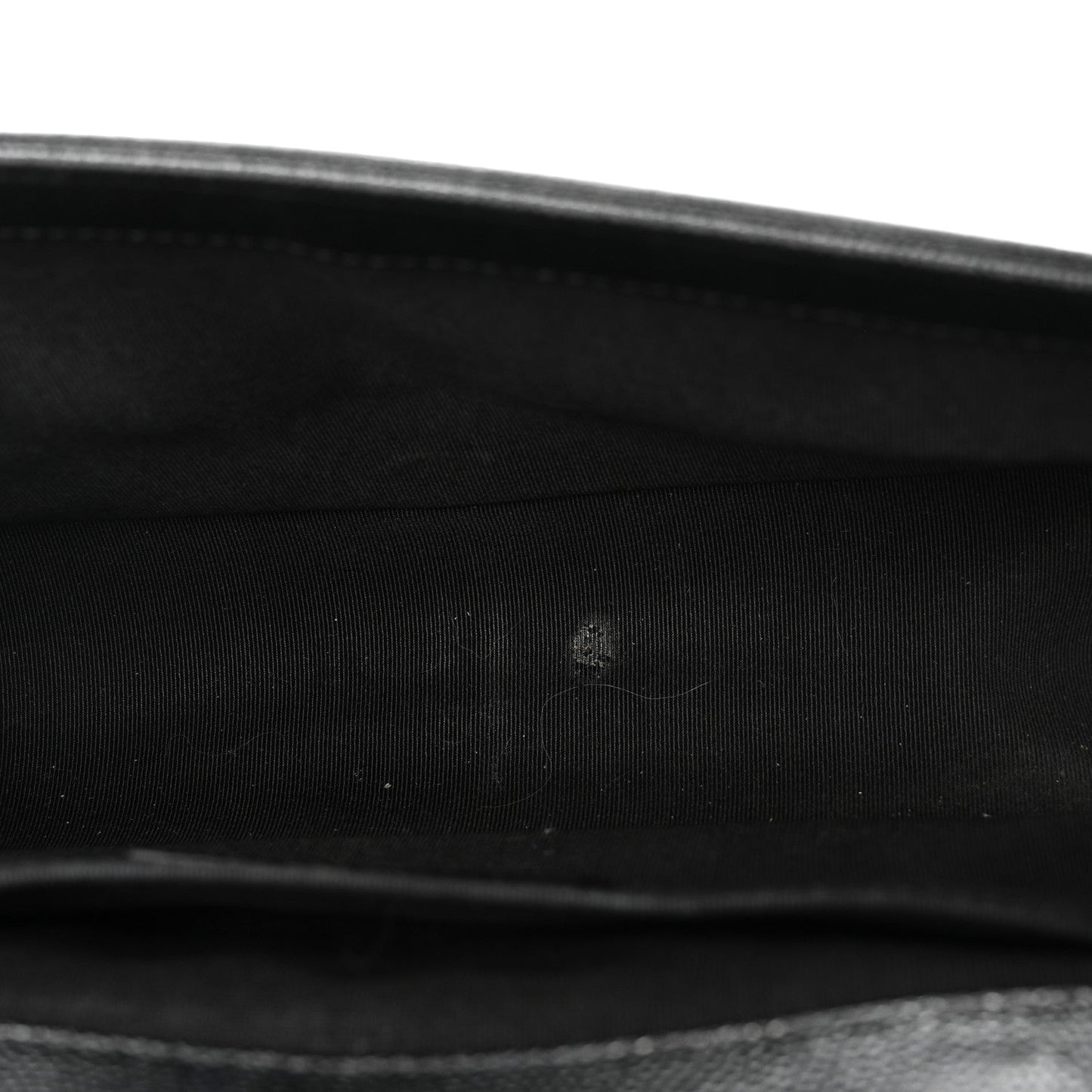 Caviar Quilted Medium Boy Flap Black