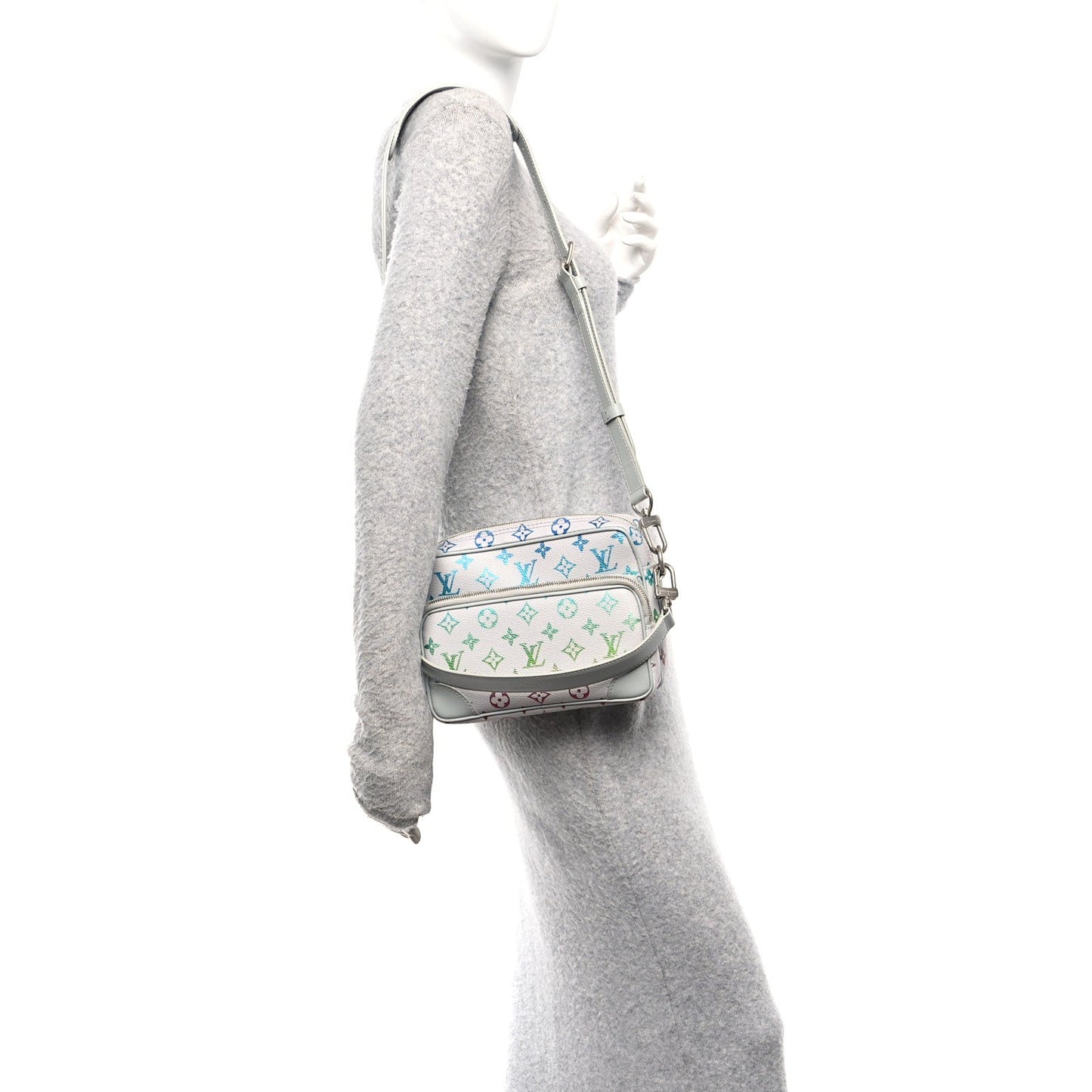 Monogram Iridescent Nil Gradient Grey
