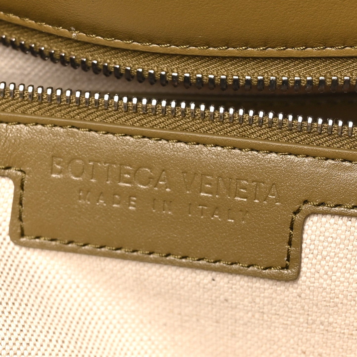 Calfskin Intrecciato Small Zipped Tote Cypress