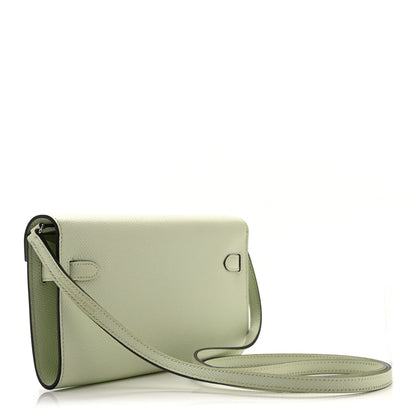 Epsom Kelly Wallet To Go Vert Fizz