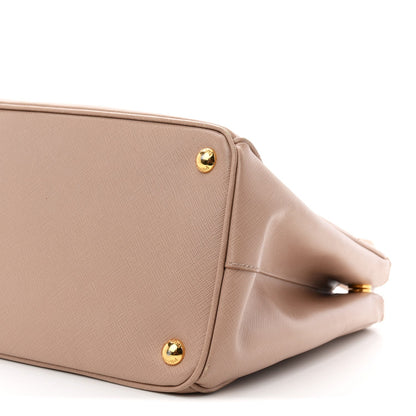 Saffiano Medium Galleria Double Zip Tote Cammeo