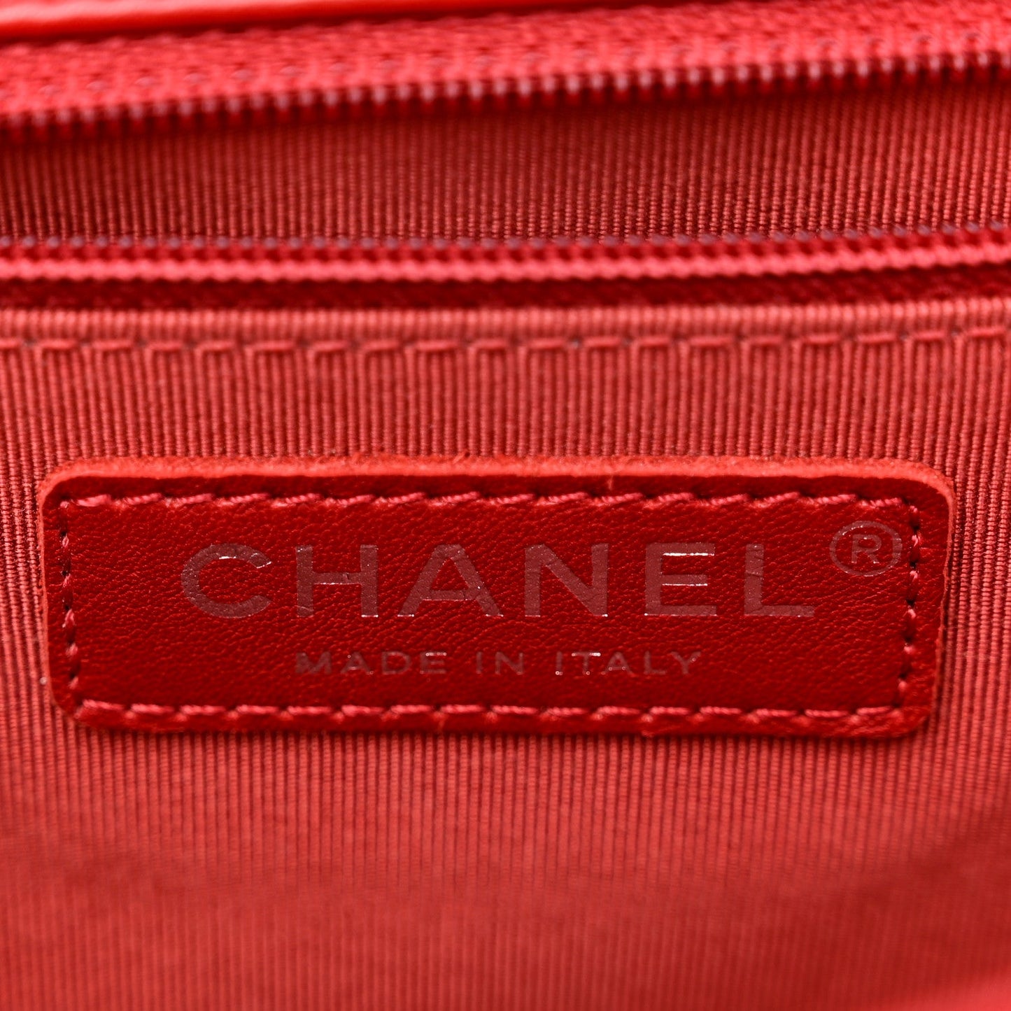 Lambskin Quilted New Medium Boy Flap Red