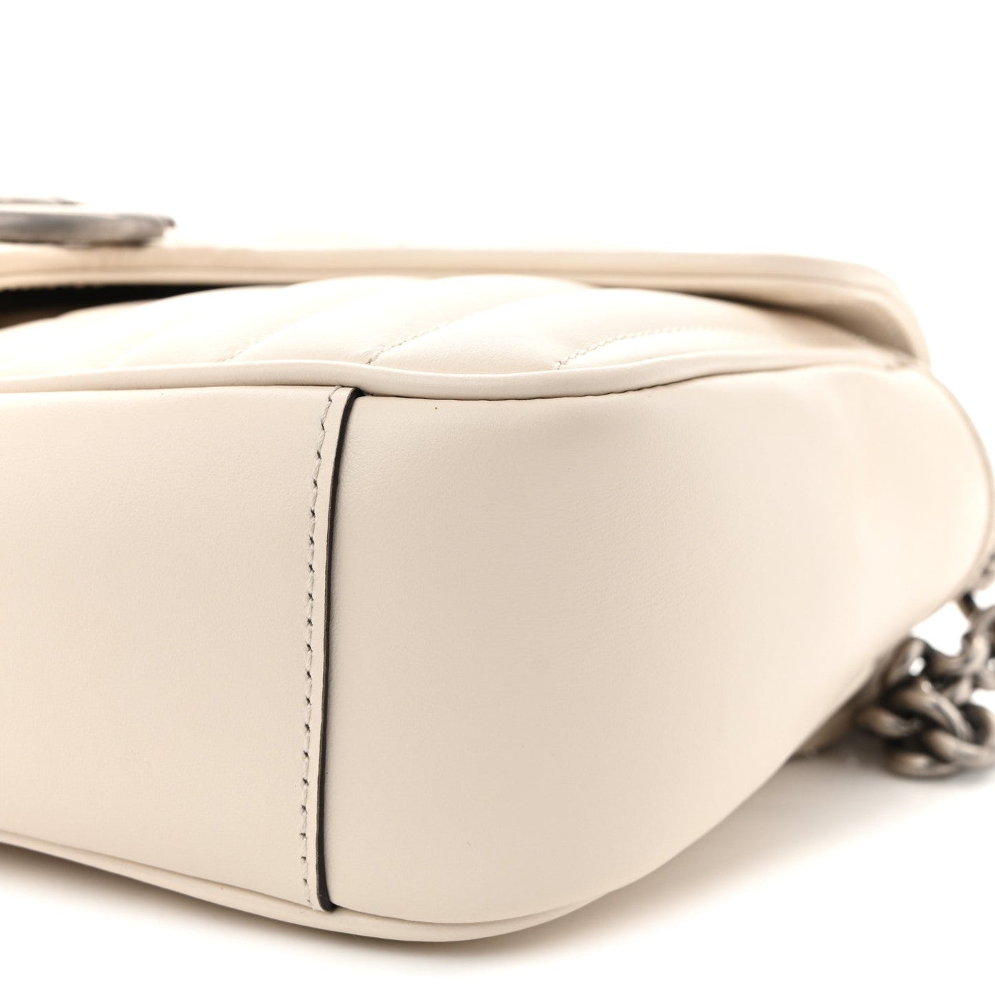 Calfskin Matelasse Aria Small GG Marmont Shoulder Bag Mystic White