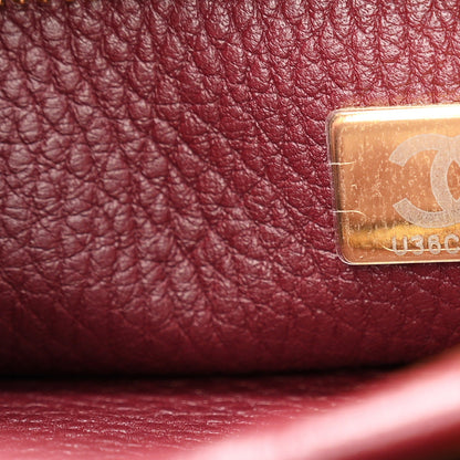 Grained Calfskin Stitched Urban Essentials Small Shopping Bag Burgundy