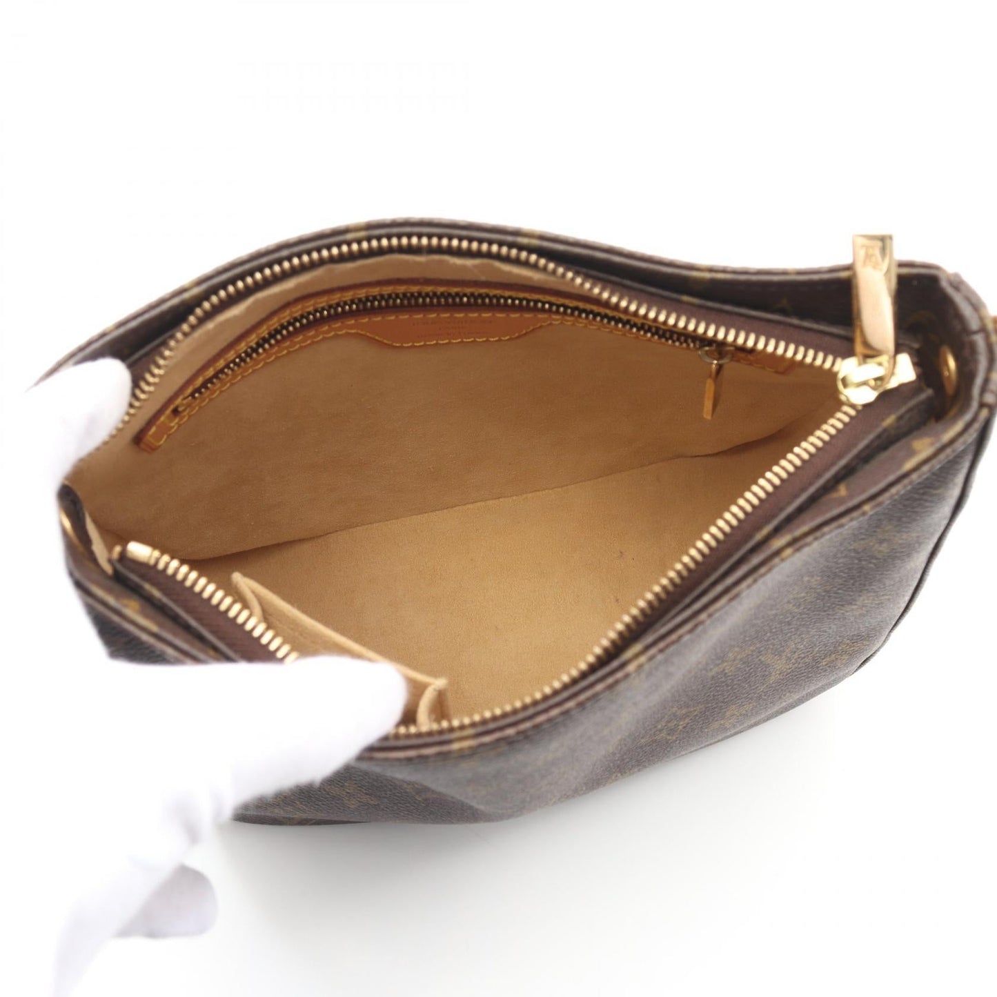 Louis Vuitton Looping MM Monogram Shoulder Bag