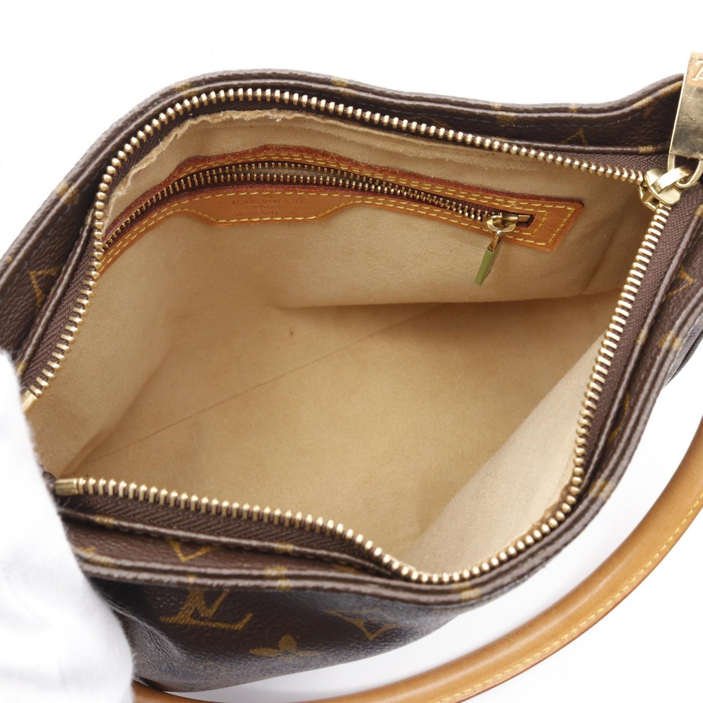 Louis Vuitton Looping MM Monogram Shoulder Bag