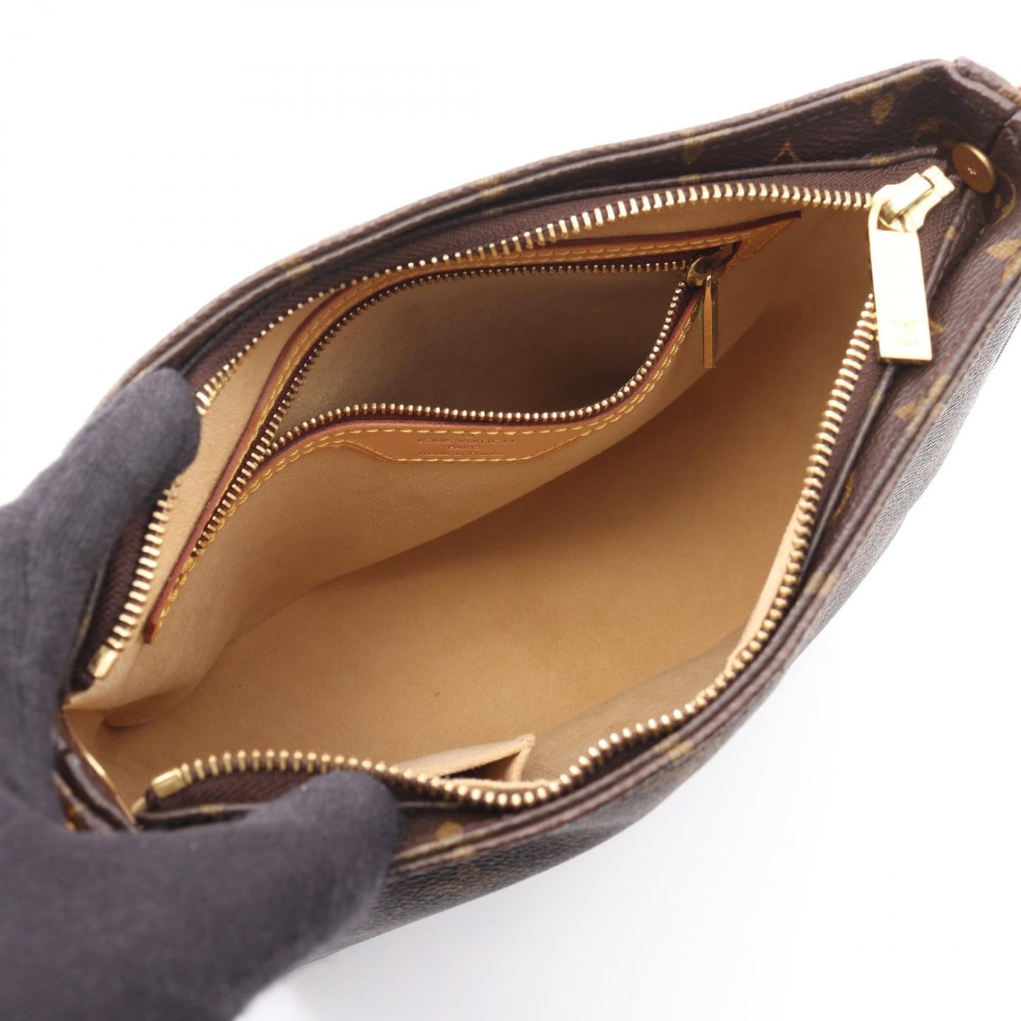 Louis Vuitton Looping MM Monogram Shoulder Bag