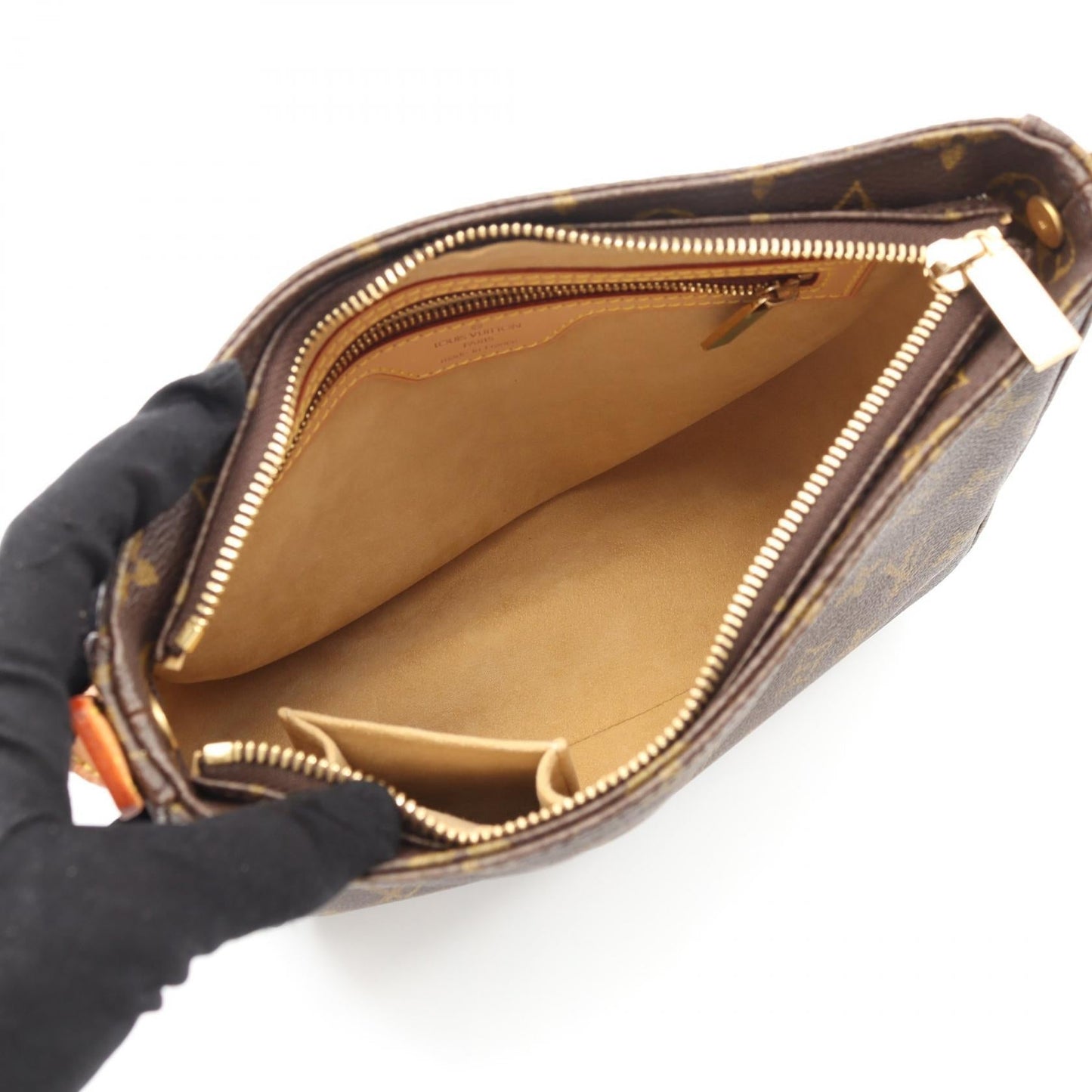 Louis Vuitton Looping MM Monogram Shoulder Bag
