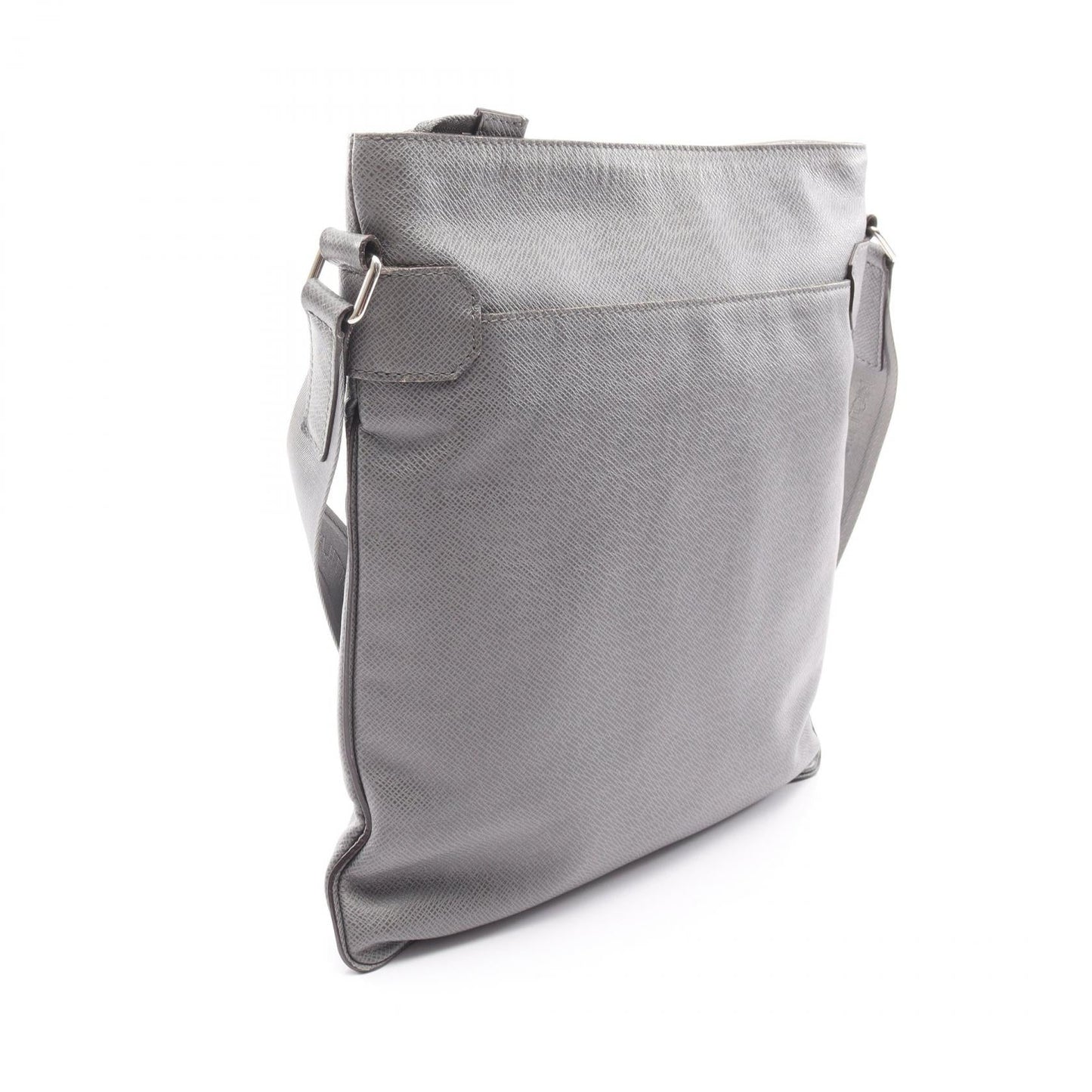 Louis Vuitton Sasha Taiga Leather Shoulder Bag