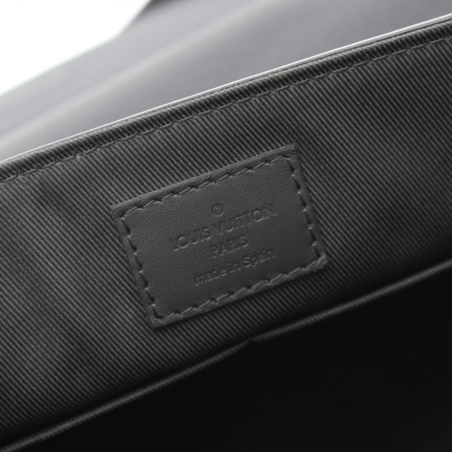 Louis Vuitton Takeoff Messenger Leather Shoulder Bag