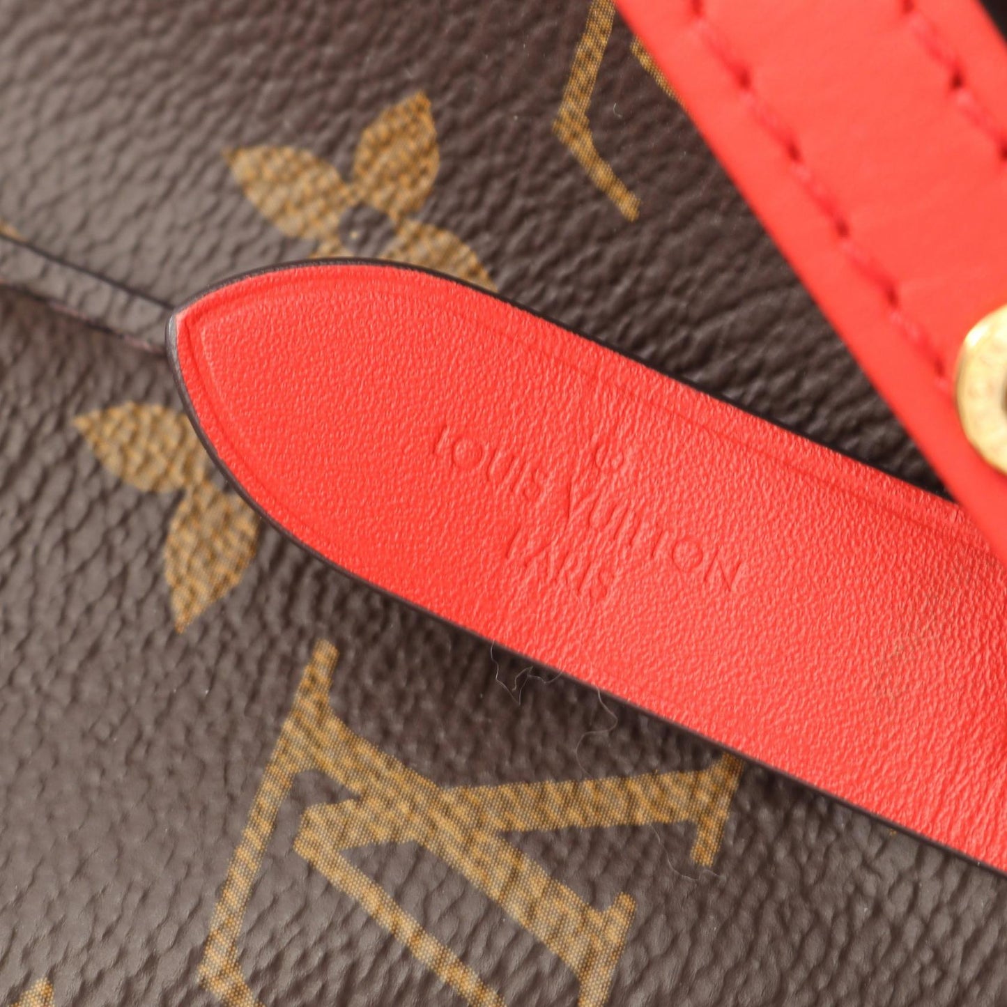Louis Vuitton NeoNoe Monogram Coated Canvas Shoulder Bag
