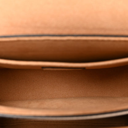 Grained Calfskin Lockme Tender Quartz