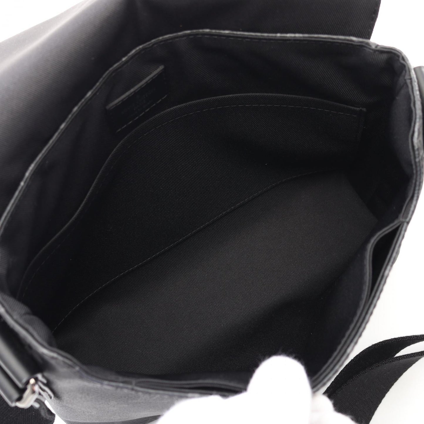Louis Vuitton District PM NM Monogram Shoulder Bag
