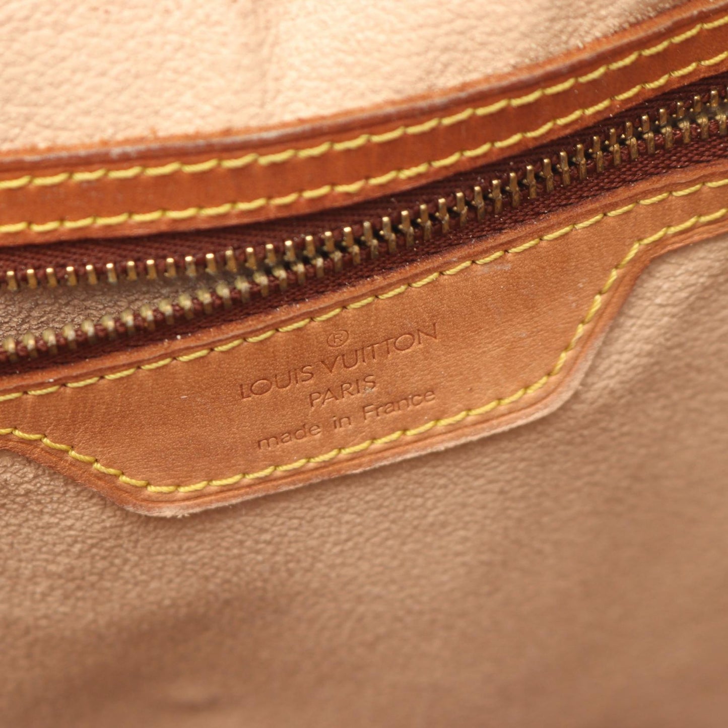 Louis Vuitton Bucket GM Monogram Shoulder Bag